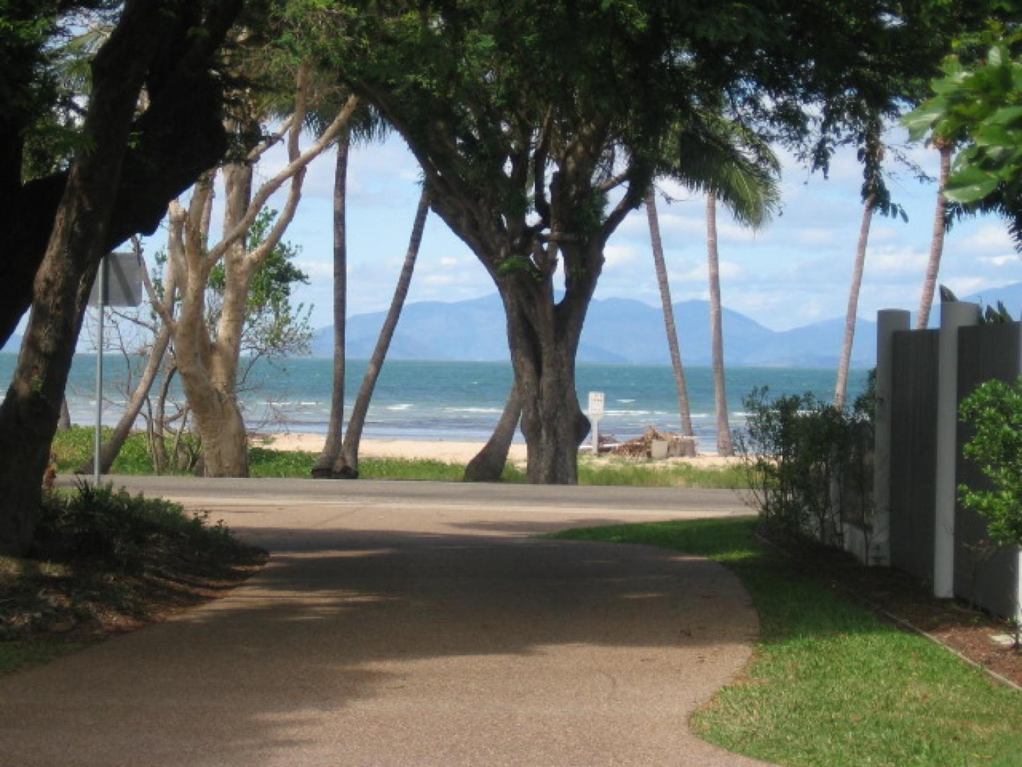 Affordable Island Escape! Queen Studio, Nelly Bay ภายนอก รูปภาพ